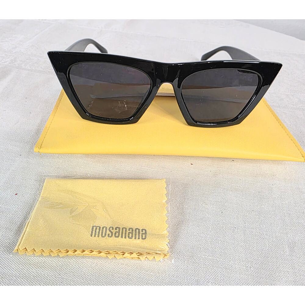 Mosanana Black Cat Eye Sunglasses Women's in Original Case